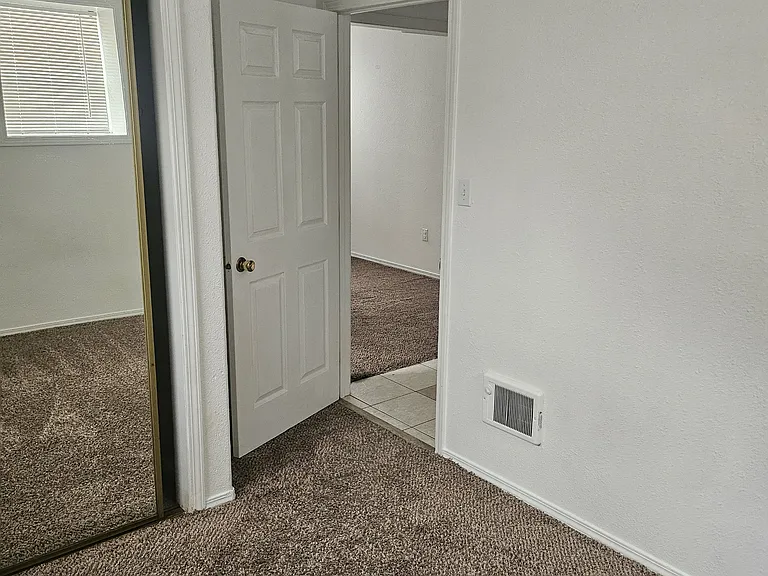 204 Lincoln St #1 — Photo 7