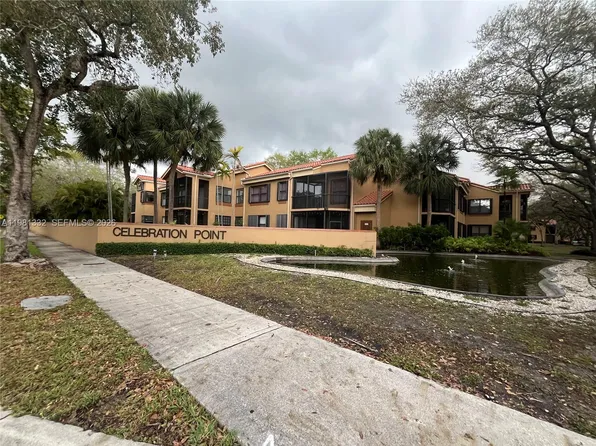 15525 N N Miami Lakeway 204, Miamilke, FL 33014