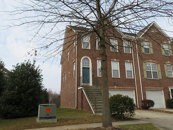3rd image of 611 Parev Way