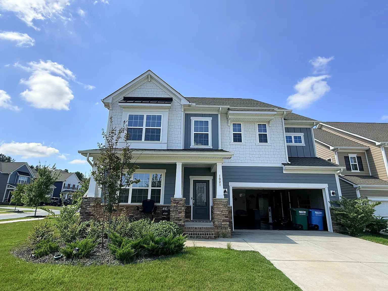 4 bed, 3.5 bath, 2845 sqft, $3,199 — Photo 1