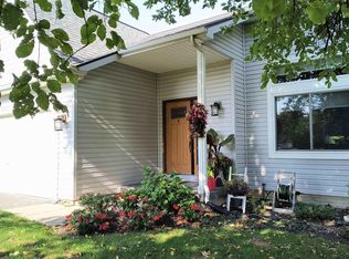 15021 Knottingham Dr, Linden, MI 48451