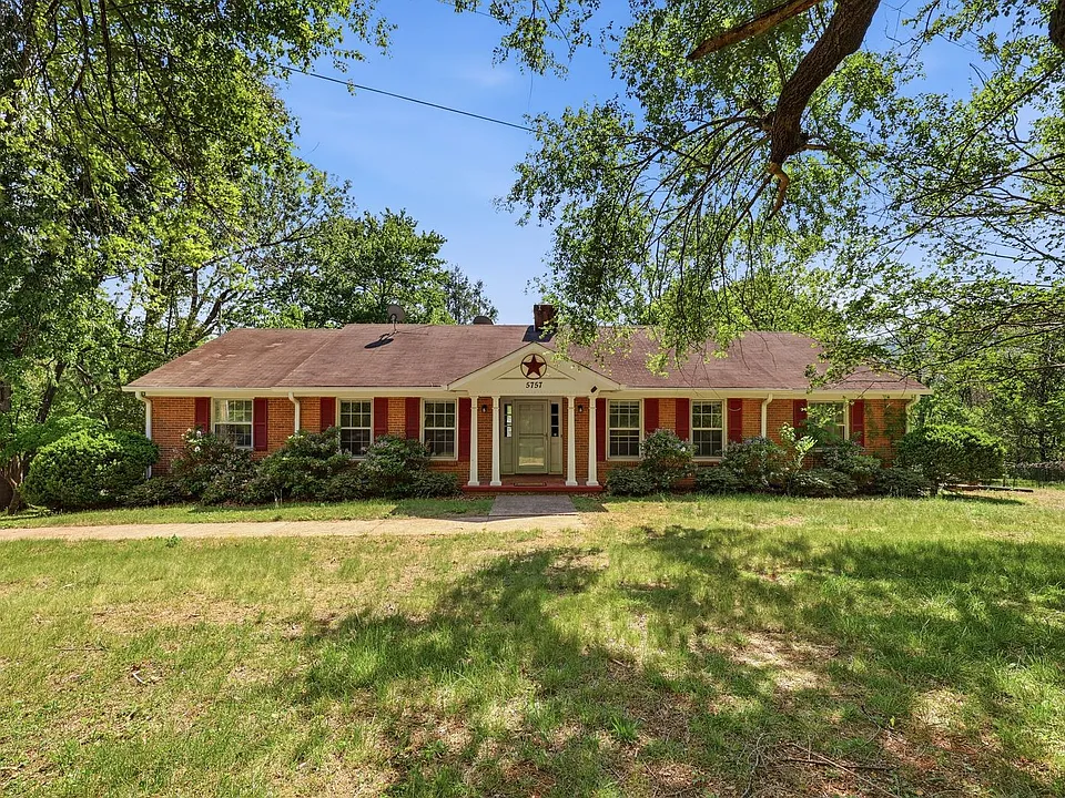 5757 Heards Mountain Rd