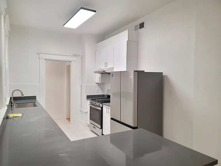 1726 Washington St #1726 — Photo 2