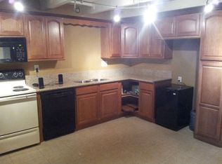 640 Gibbel Rd, Hemet, CA 92543