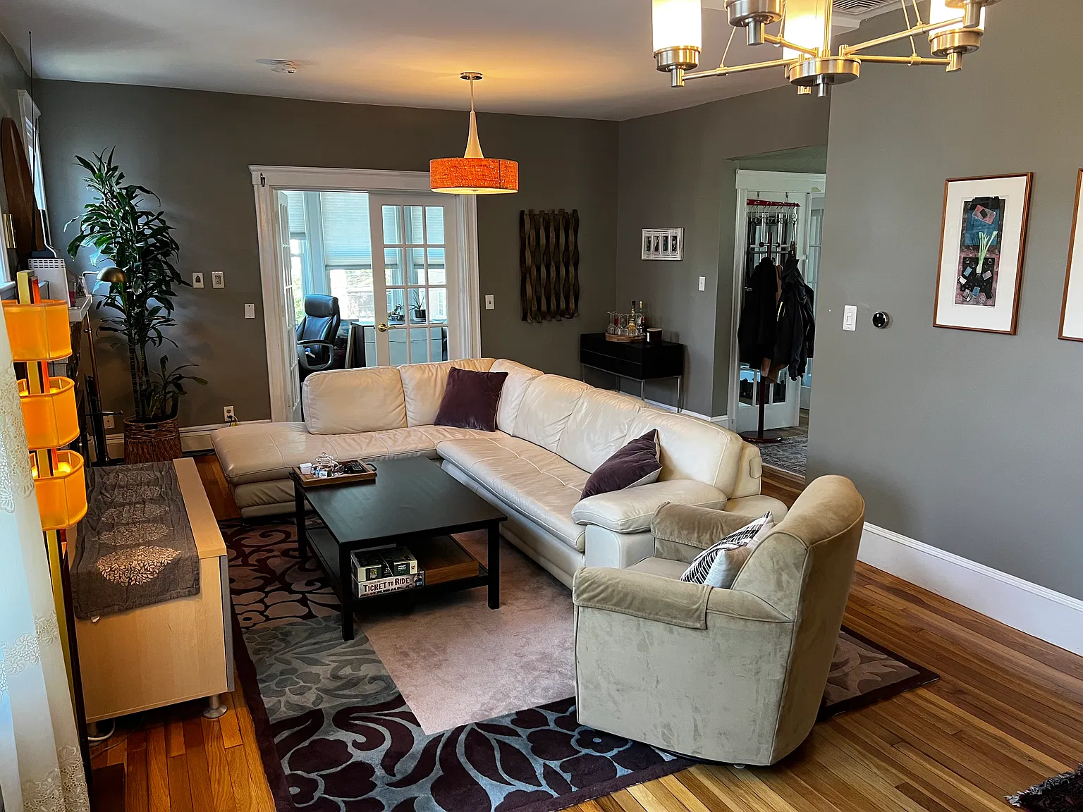 32 Rowe St — Photo 3