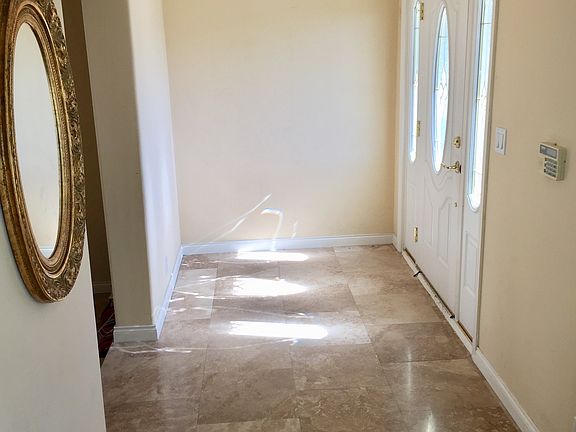2nd image of 417 E Walnut Ave