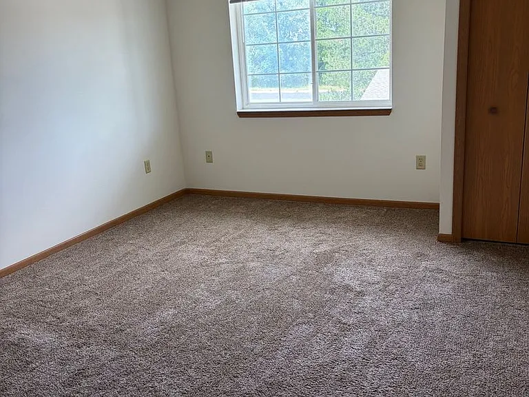 W1087 Lewis Ln — Photo 5
