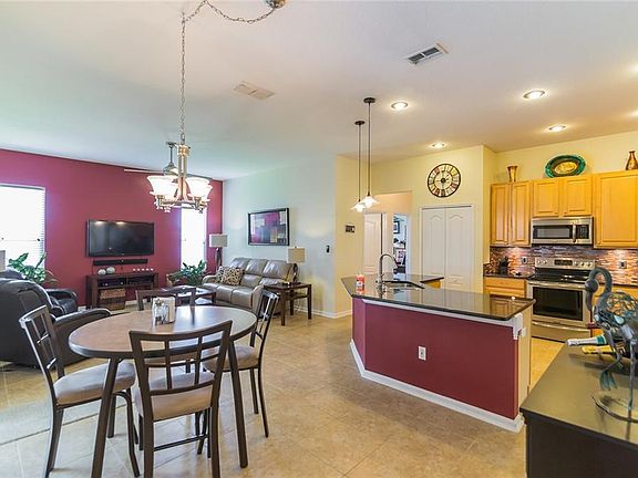 5th image of 719 Forestgreen Ct