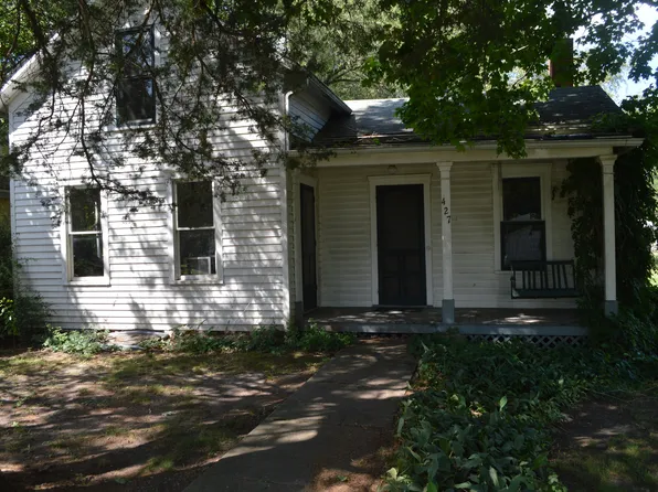 427 S Church St, Tiskilwa, IL 61368