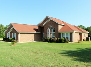 323 Rustin Rd, Reynolds, GA 31076