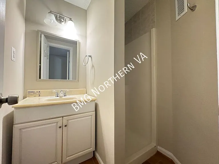 9606 Scotch Haven Dr — Photo 23