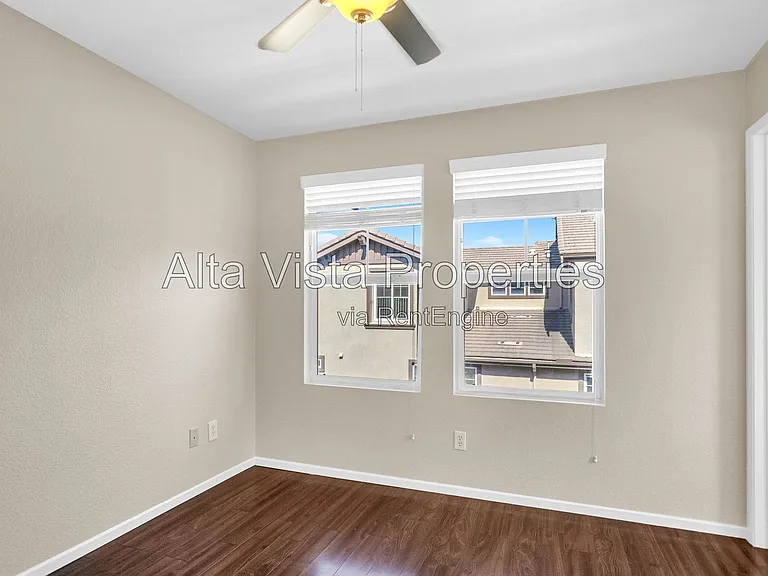 16916 Hutchins Lndg #73 — Photo 17