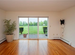 20 Indian Ave APT 17, Portsmouth, RI 02871