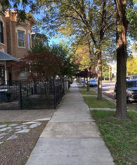 916 S Leavitt St — Photo 15