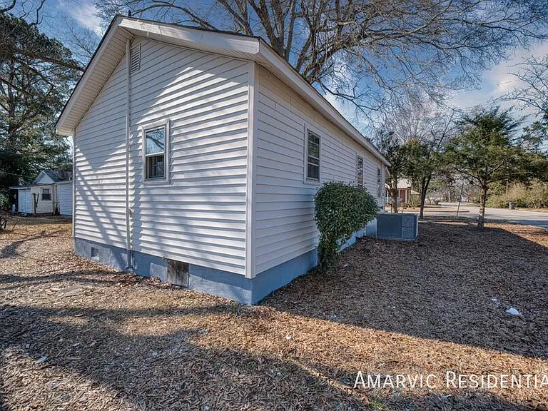 3541 Zeno St — Photo 9