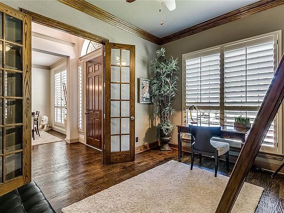 5th image of 1113 Lady Carol Ln