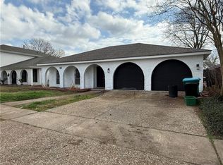 65 Granada Dr, Kenner, LA 70065
