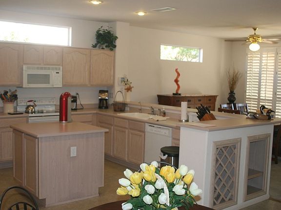 5th image of 15927 W Silver Breeze Dr