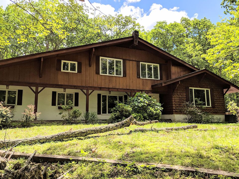 2nd image of 501 Forest Dr