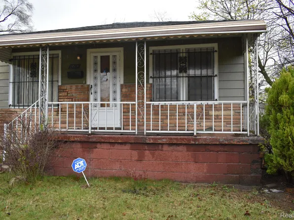 21004 Parkside Blvd, Ferndale, MI 48220