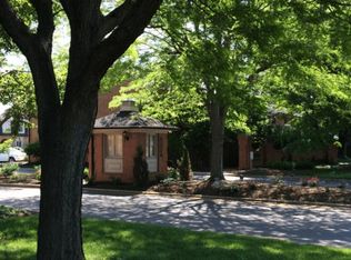 8504 Canterbury Sq E #B, Indianapolis, IN 46260