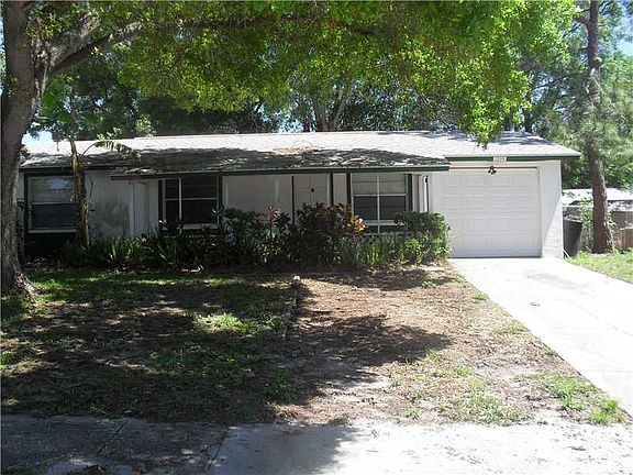 2nd image of 1209 Kingswood Dr