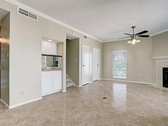4th image of 921 Marine Dr APT 334