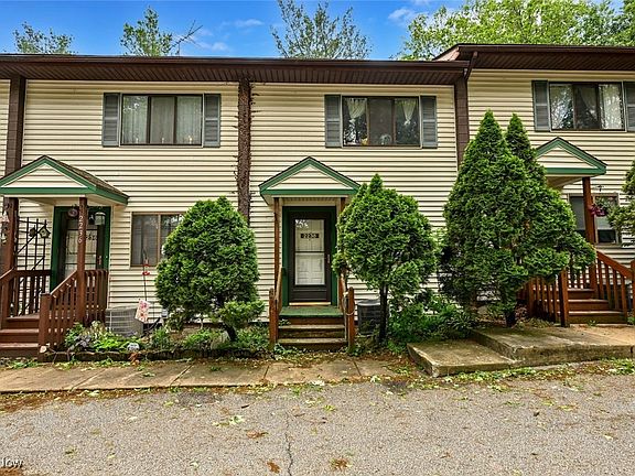 2nd image of 2238 Pine Top Ct