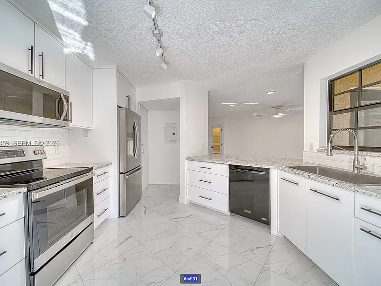 9151 W Sunrise Blvd — Photo 7