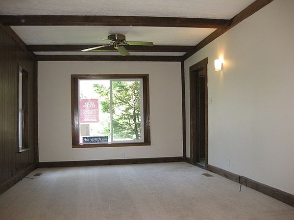 2nd image of 2831 N Emerson St
