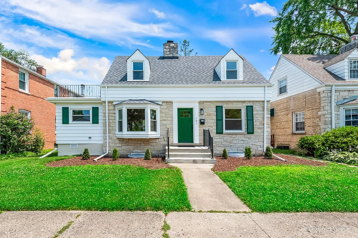 3 bed, 1300 sqft, $3,800 — Photo 1