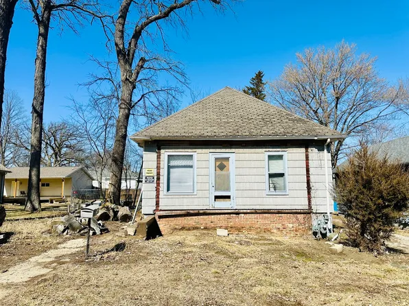 708 W Bridge St, Streator, IL 61364