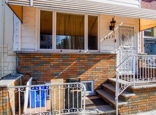 2443 S 6th St, Philadelphia, PA 19148