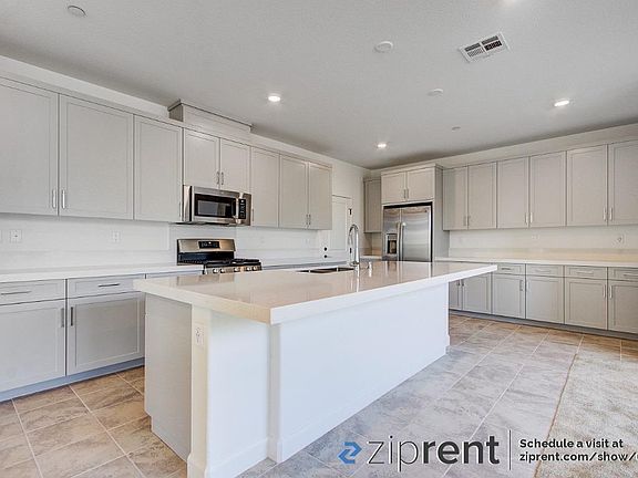 4th image of 1142 Barry Pl