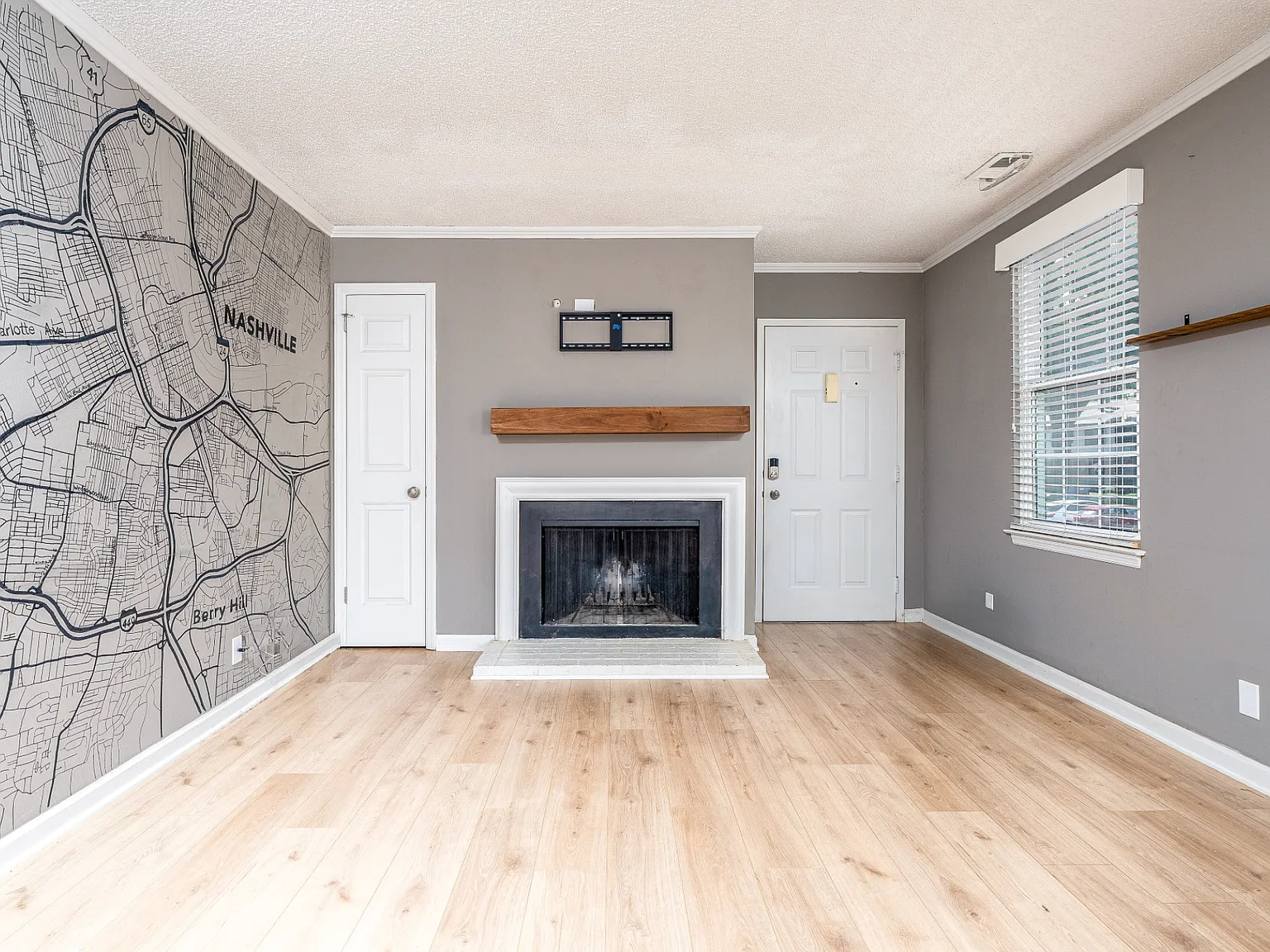 2 bed, 992 sqft, $1,750 — Photo 3