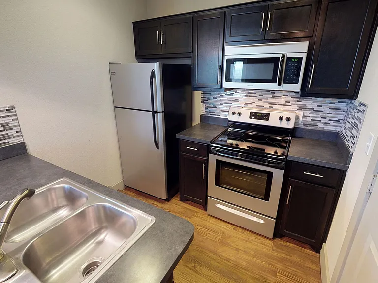 1212 Greenlee St — Photo 31