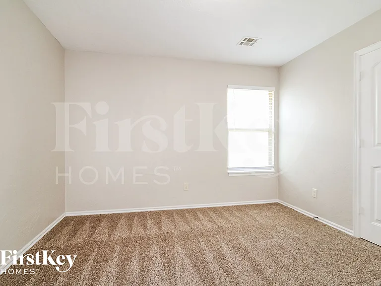17205 Serrano Dr — Photo 14
