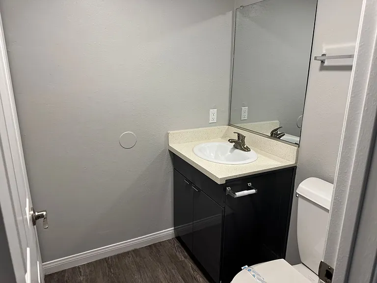 Villa Del Sol Apartments — Photo 72