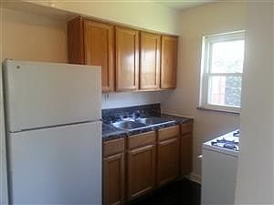 5th image of 3172 McHenry Ave APT 4