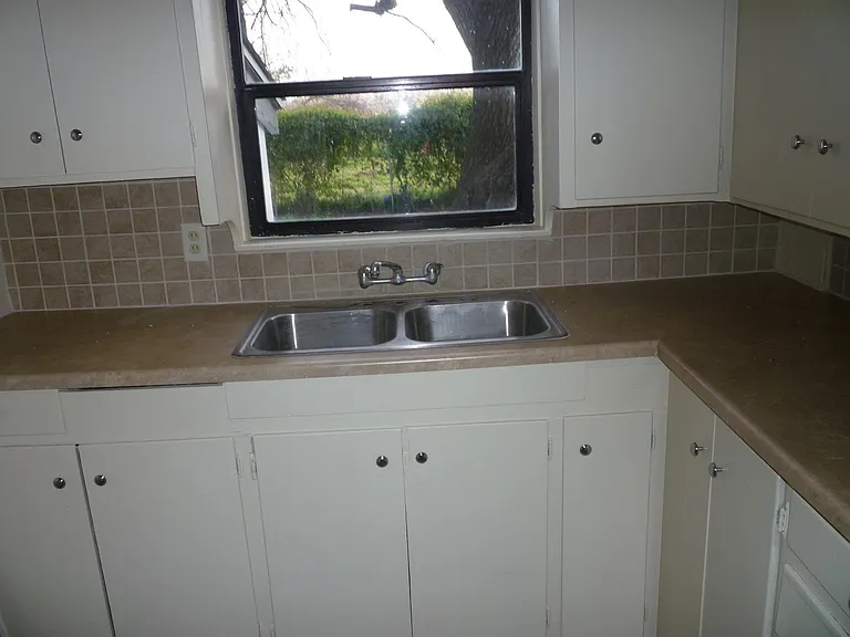 2291 Santa Clara Ave — Photo 3