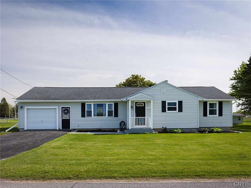 1st image of 22536 Willowbrook Dr