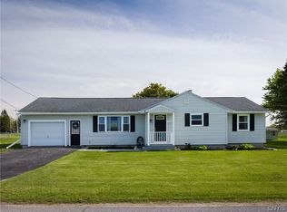 22536 Willowbrook Dr, Watertown, NY 13601