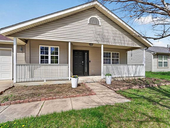 2nd image of 28 Goldenrod Ct