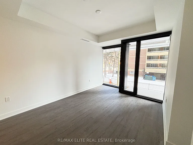 55 Charles St E #Townhouse 10 — Photo 7