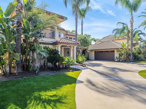 3rd image of 1700 N Roeben Drive