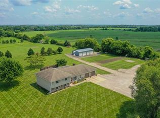 17685 Edgerton Rd, Edgerton, KS 66021