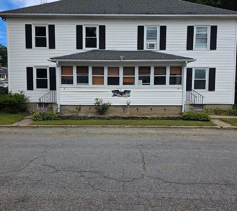 1st image of 8 Church St