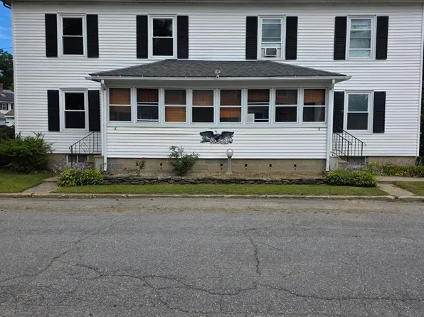 8 Church St, South Barre, MA 01074