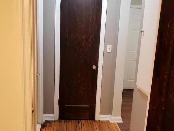 5th image of 486 Ashland Ave APT 2