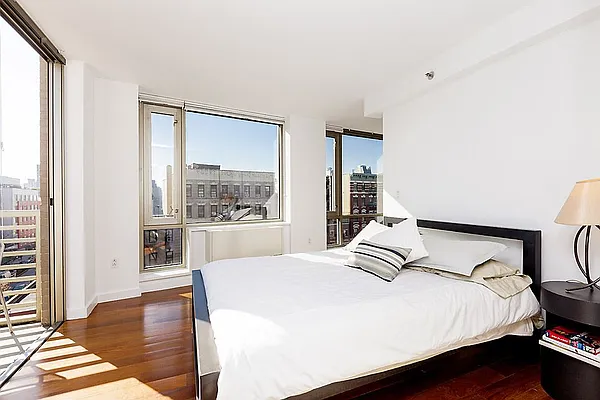 Rented by Compass | media 23